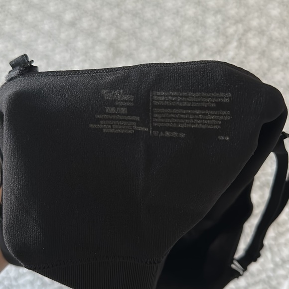 EUC lot of 2 bras - Picture 6 of 6